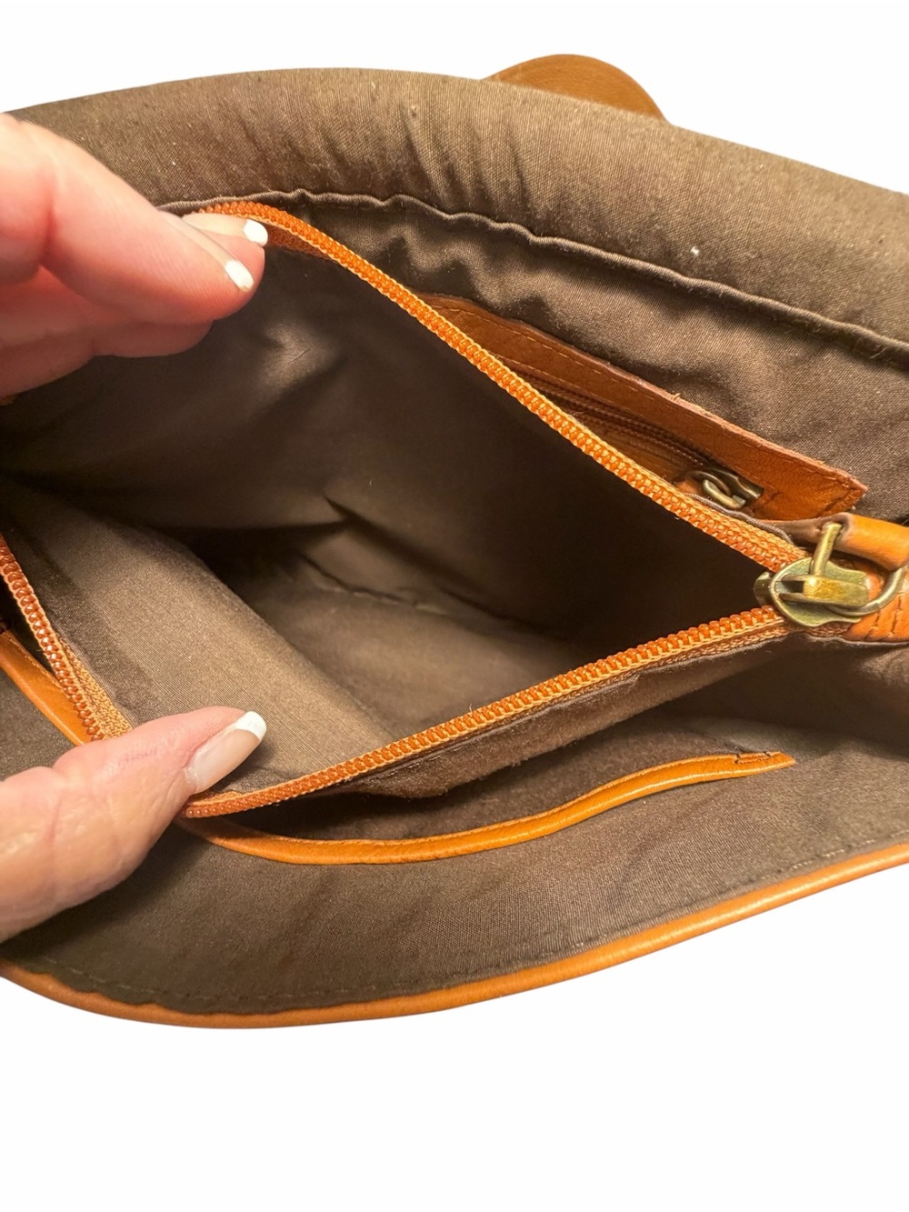 Oak & Tan Leather Crossbody Bag - Picture 12 of 16
